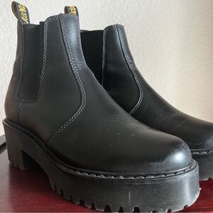 Dr. Martens Sanguine Chelsea Boot